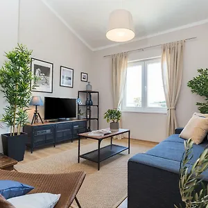 new-city-center-design-apartment.in-istria.net/